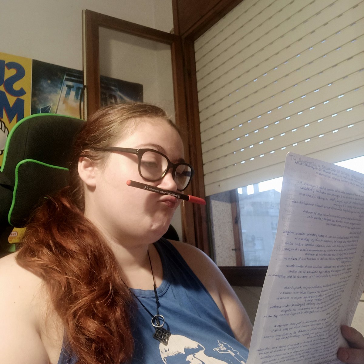 sansa1324's tweet image. Esta cara de mono se me queda cada vez que me paso horas estudiando o no consigo que me entre el temario.
•
Puedo con él, él no puede conmigo
•
#studytime #twitchstreamer #vettechstudent #atvveterinario #nevergiveup #dontstopmenow