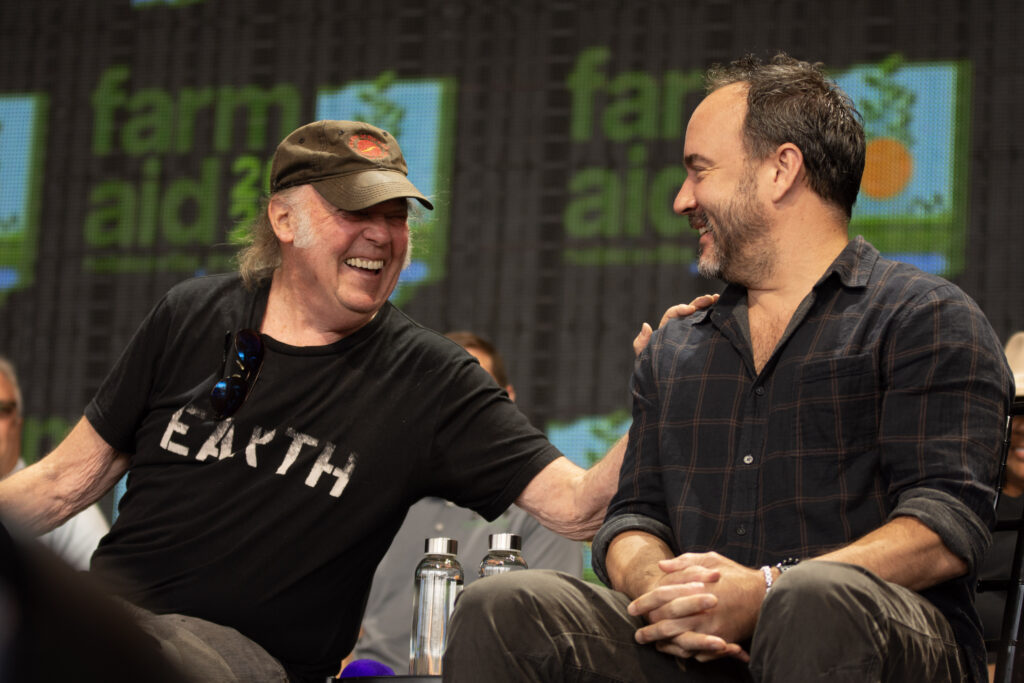 FarmAid's tweet photo. Our photographers captured so many beautiful moments at #FarmAid2023. Check out our photo gallery for lots more! https://t.co/y9WQENODEC

(Photos © Sharon Carone &amp; © Brian Bruner / Bruner Photo) https://t.co/tj6zMDUKgG