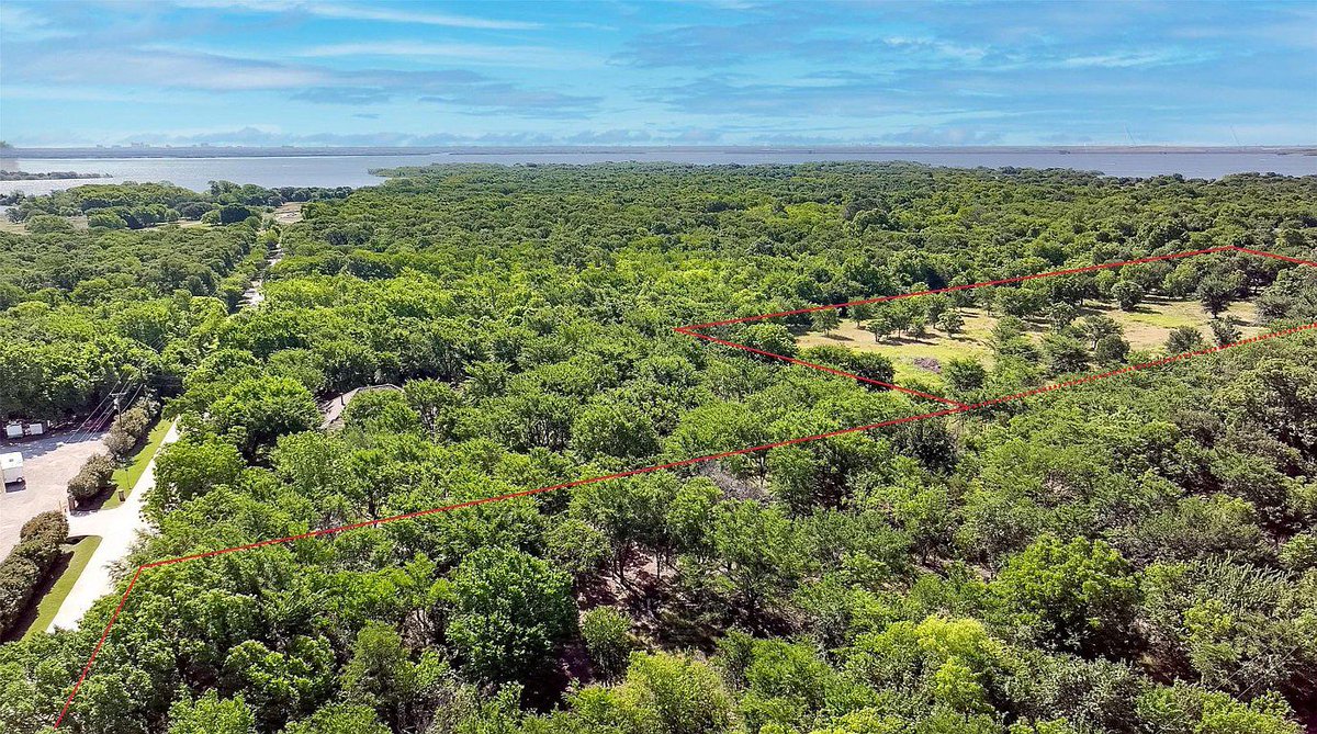 HICKORY CREEK, NORTH TEXAS. 11.12 acs adjacent to Corp of Eng property on Lake Lewisville at Westlake Park entrance. Boat ramp 5100' away. Mix of trees & cleared land. Horses & livestock okay. 2 parcels. $1.7M #txhorseproperties #hickorycreektx #northtexas tinyurl.com/TBDHickoryCreek