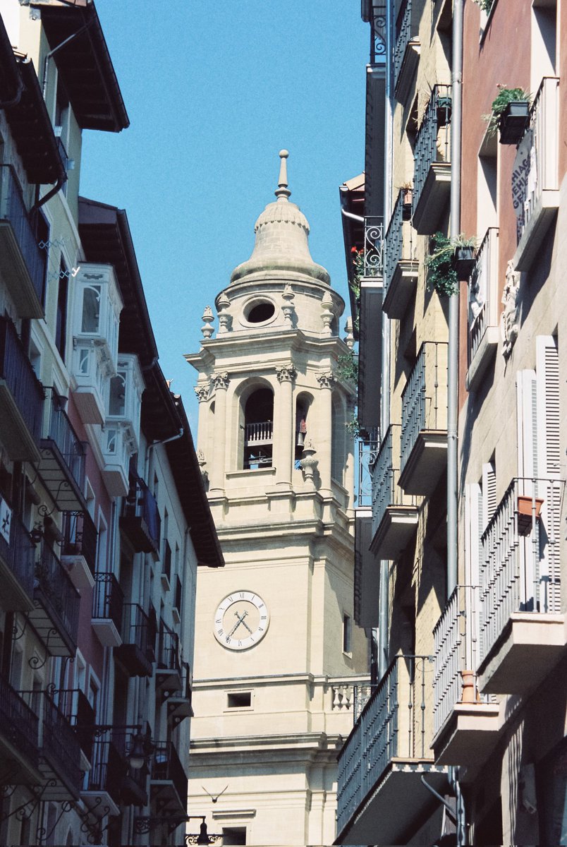 sergioledesma_ (@sergioledesma_) on Twitter photo Iruña en analógico ♥️
📸 Canon EOS 300
🎞️ Revelab 200T (<a href="/REVELABstudio/">REVELAB Studio - Film Lab & Shop</a>) Iruña en analógico ♥️
📸 Canon EOS 300
🎞️ Revelab 200T (<a href="/REVELABstudio/">REVELAB Studio - Film Lab & Shop</a>)