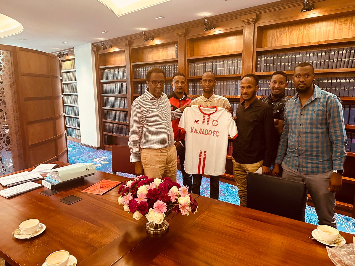 Today, i received officials of Kajiado FC at my Law Chambers..and promised them to get them a sponsor. <a href="/WehliyeMohamed/">Mohamed Wehliye, MBS</a> did you think "Bisinka Beer Barakeysan(EA) Ltd can sponsor them for a few years?"