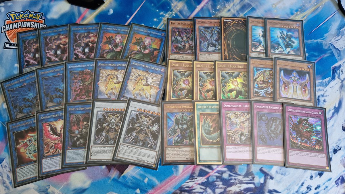 Hypnocorn's tweet photo. Won locals yesterday with Fiend Box! Decks a lot of fun but the list could be improved 

R1 galaxy eyes LWW
R2 Rikka WLW 
R3 Tearlament WW
R4 Dragon Link WLT
Fd card in the side is 2nd druiswurm https://t.co/66RM7Ju9mF