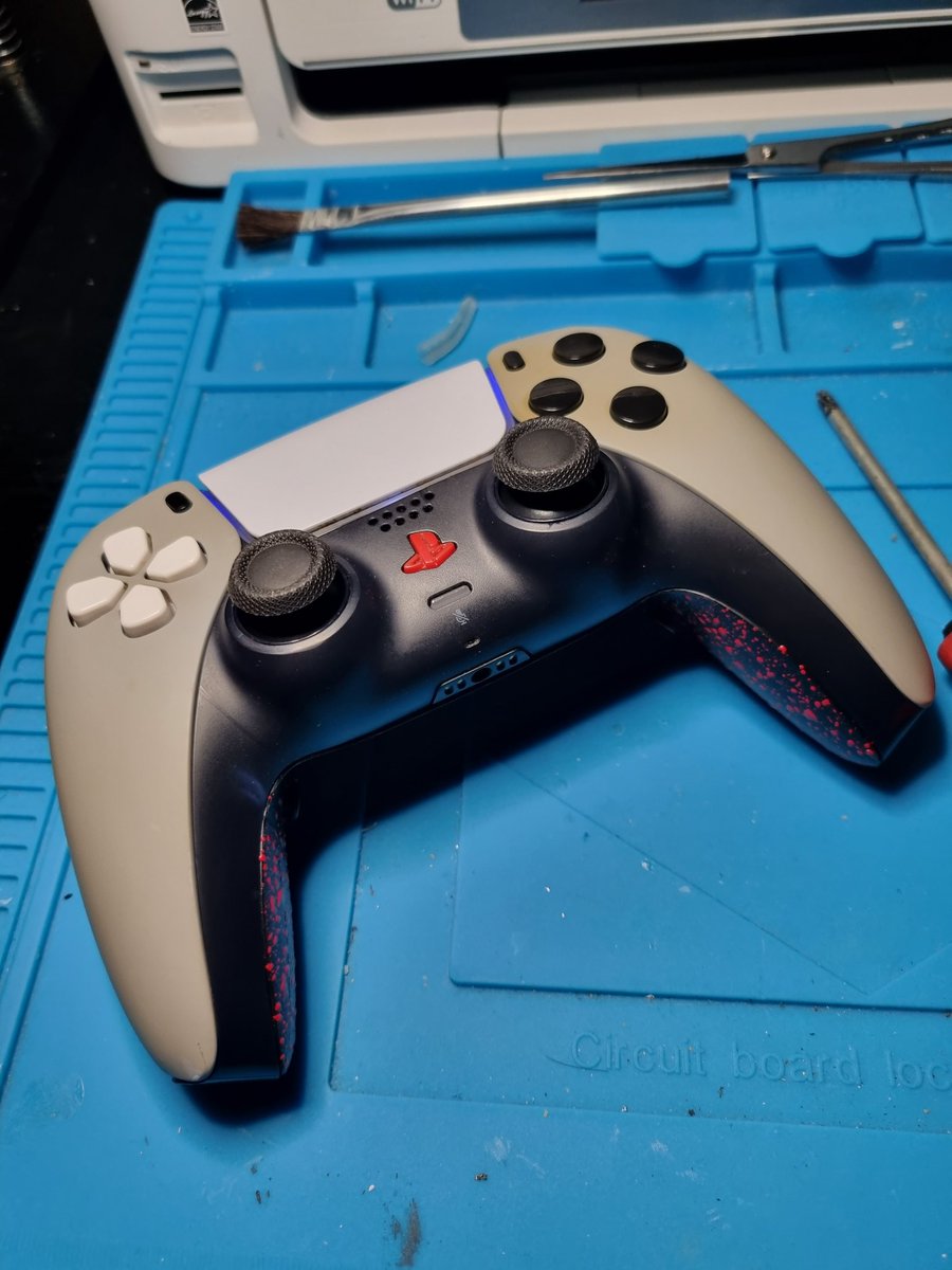 NovaCNTRL's tweet photo. This time a Cinch gaming controller with stick drift and faulty back buttons with no input!
#ps5controller #drift #stickdrift #faulty #repair #shoplocal #controllerrepairs #controller #dualsense #ps5 #gamers #FastFix #analogue #services #dualsense #DualSenseEdge #cinchgaming https://t.co/WkbN4ktHbd