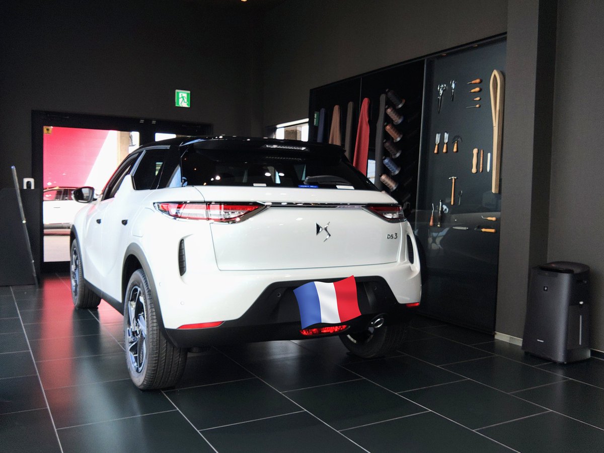 diverunner1976's tweet image. 🇫🇷DS STORE 滋賀✨( @DsStoreShiga )さん、先程はオジャマしました🙇‍♂️⤵️

#DS7 #DS3CROSSBACK #DSAUTOMOBILES #頑張れDS #ありがとうDS #DSSTORE滋賀 #DSSTORE彦根 #DSディーラーが複数ある都道府県は滋賀県のみ #DS勝手に南信州アンバサダー は引退してます💦 画像はありませんが今回 #ボルボでDSへ 💦