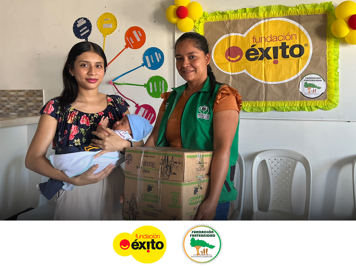 FunFraternidad's tweet photo. La Fundación Éxito en alianza con la Fundación Fraternidad,  aporta 200 complementos nutricionales a población madres gestantes menores de edad, con malnutrición y a niños y niñas menores de 1 año con desnutrición.

@Fundacion_Exito
#ConLasGoticasNutrimosVidas https://t.co/j1dxd2wKi4