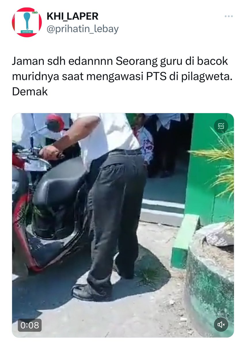 sosmedkeras's tweet photo. Parah anjim, emang beginikah gmbran pendidikan kita saat ini? Brngs*k bner kelakuannya, semoga mendapat hukuman yang berat kamu wahai pelajar tidak punya 🧠 https://t.co/CMp7UElT4q