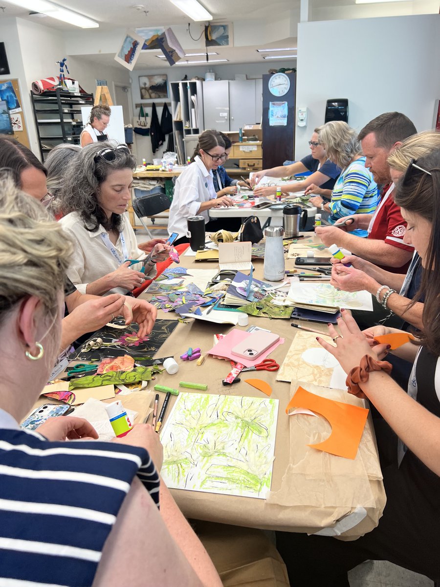 MsSarahCraig's tweet image. Thank you to @mcacgallery for leading a creative &amp;amp; thought-provoking artmaking workshop with our @CISOntario visual arts educators on Friday. #cisopd #visualartseducation
