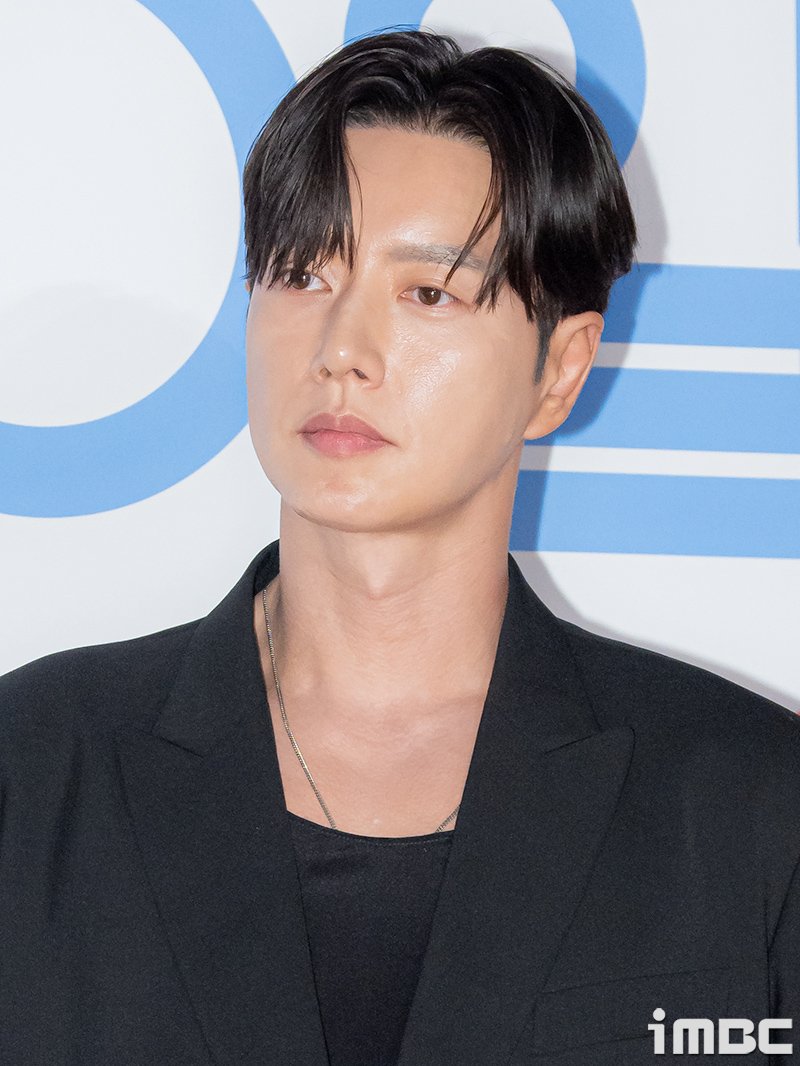 imbcenews's tweet photo. 박해진, '짙은 잘생김' #30일 #박해진 [iMBC 직찍]

⬇️Click Plz⬇️
https://t.co/vnFKIDZB5M https://t.co/lxrDXNZUsu