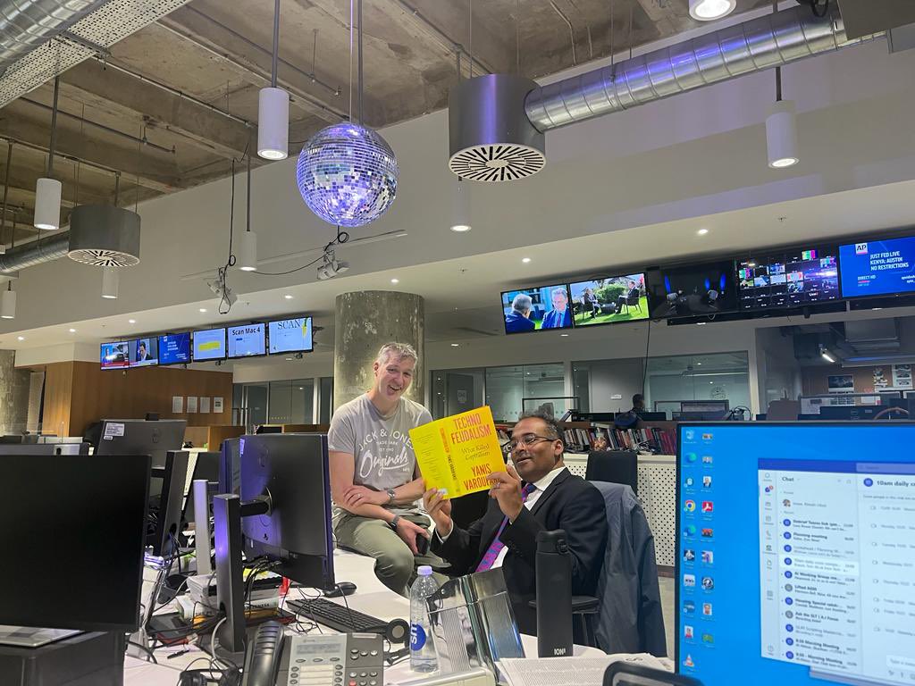 Krishnan Guru-Murthy tweet media