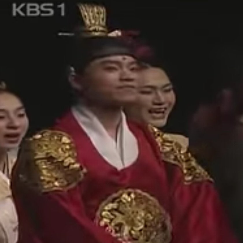 _OC34N_'s tweet photo. 데뷔늘보 (2007) https://t.co/oKDYIIpBxo