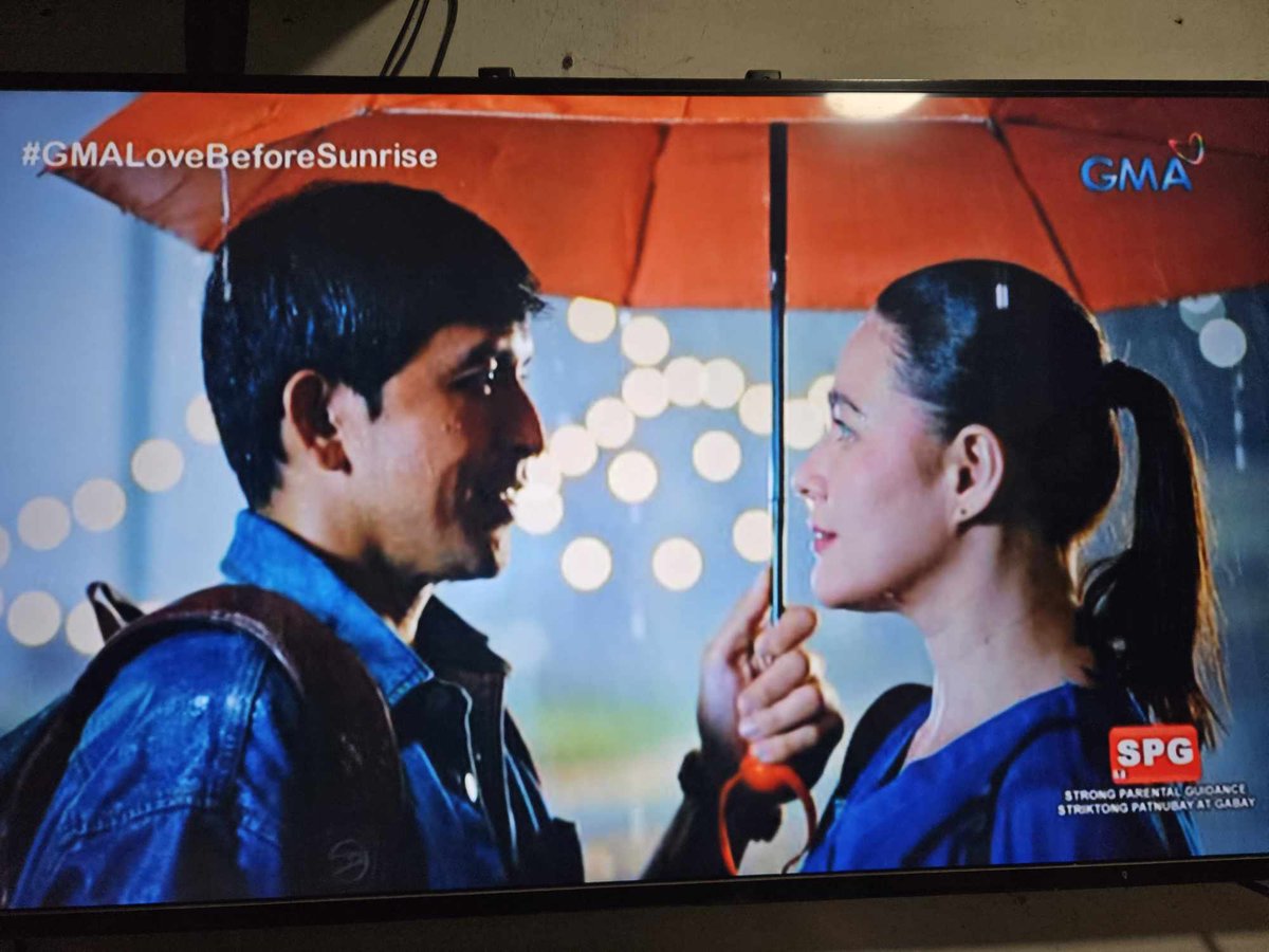 iammstin's tweet image. Yung lakas ng ulan now dito sa Manila sumabay sa ulan at pagtatagpo ni Atom at Stella haha

#GMALoveBeforeSunrise
Bea as Stella