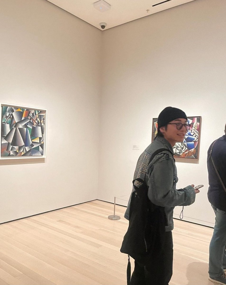 museum dates with niel