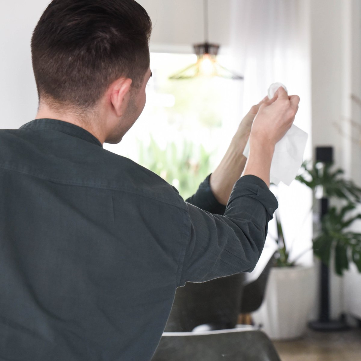 EasydryUsa's tweet photo. Easydry Disposable Towels outperform traditional cotton and terry towels in every way! #Easydry #thebetterwaytodry #bcorp #towels #towelhygiene #laundry #cottontowels #terrytowels   https://t.co/5S3VvLIO0A https://t.co/tlLInD4VzI