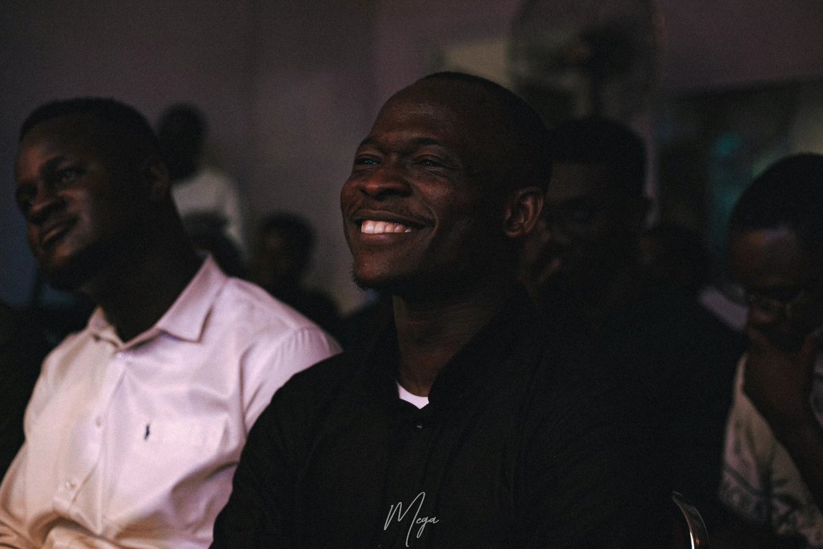 ressonotes's tweet photo. May God bring you the biggest smile this week.

Smile catalogue from Ressonotes Homecoming 2.0.

Our drummer has the widest smile >>Slide 4 https://t.co/k5dCDk6MQF