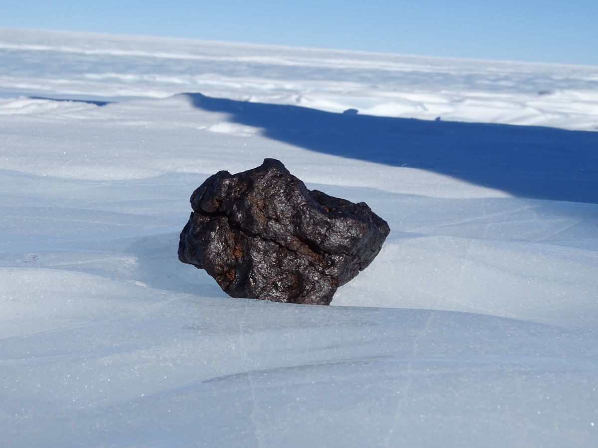 The curation paper for the <a href="/UKAntarcticMets/">UK Antarctic Meteorites</a> is finally submitted, hurrah. #LastOfficialDayInAcademia