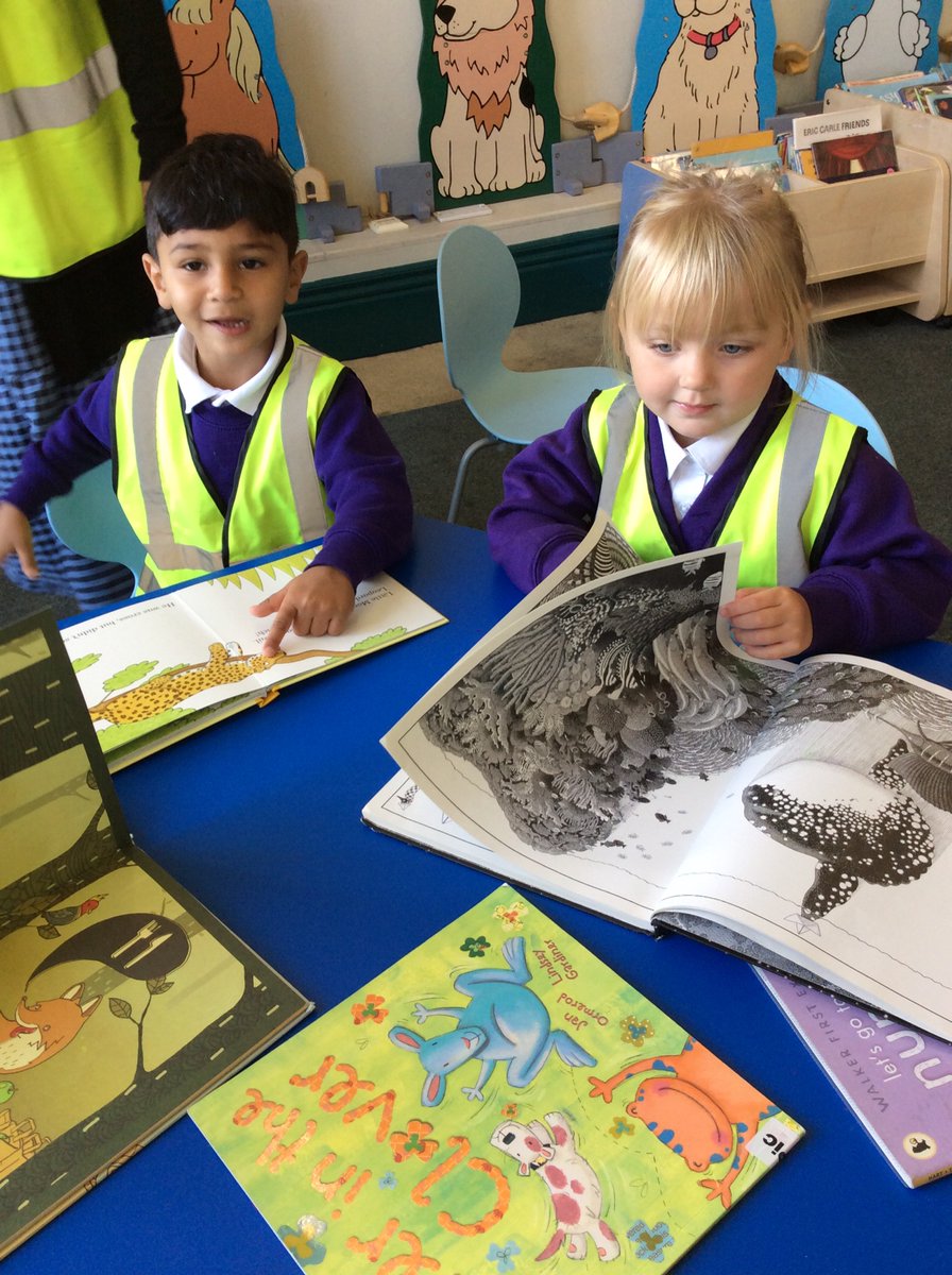 ECS_Keighley's tweet photo. Nursery children have visited our Keighley library this morning. They experienced different variety of books. #50TTDbradford #readingbooks #37showandtell #keighleylibrary https://t.co/ruR8SNLdls