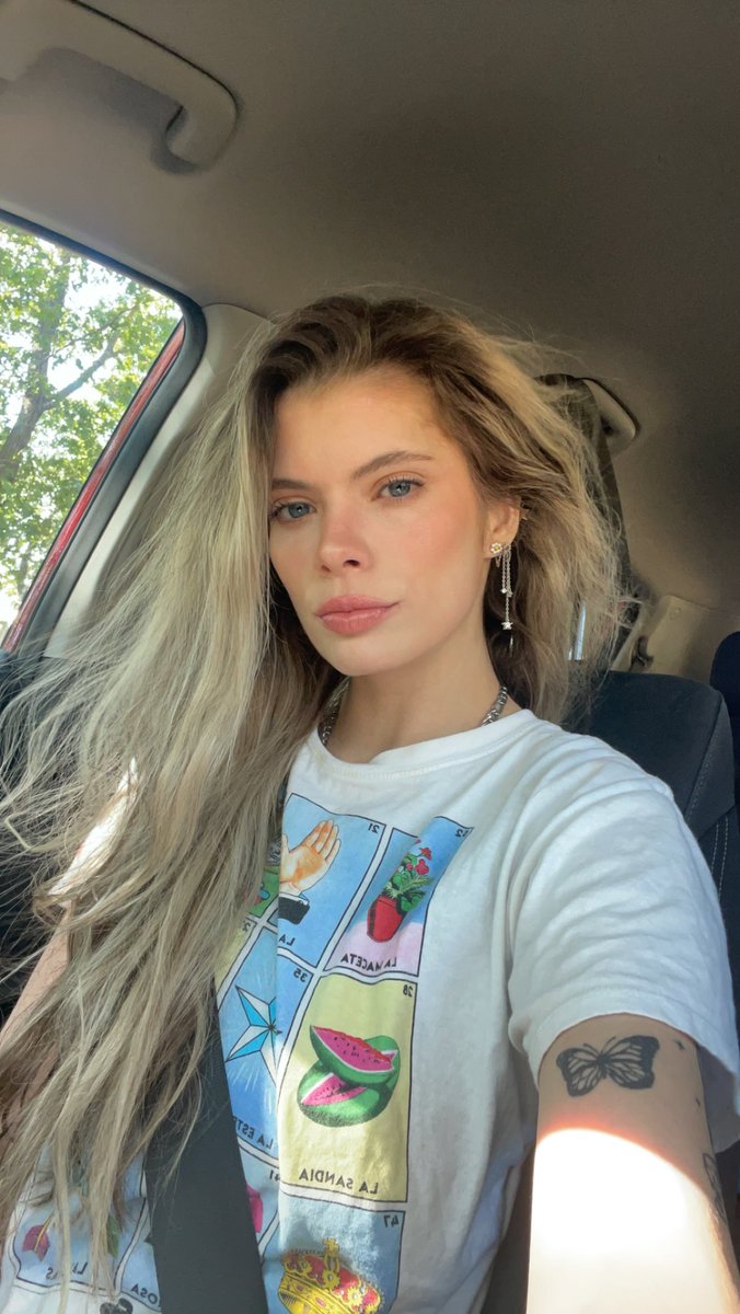 lunarkris's tweet photo. good mornin ☀️ https://t.co/jPRhhHkSkY