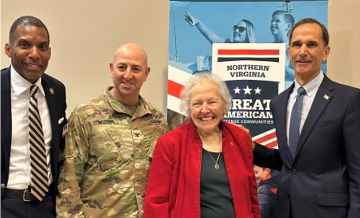 NoVARegion's tweet photo. Congratulations to @SupervisorGross on receiving the @Fort_Belvoir Commander's Award for Public Service in honor of her Chairing the Commission's Community/Military Partnership. Supervisor Gross has chaired the Committee since 2017. https://t.co/hWtaY80lnD