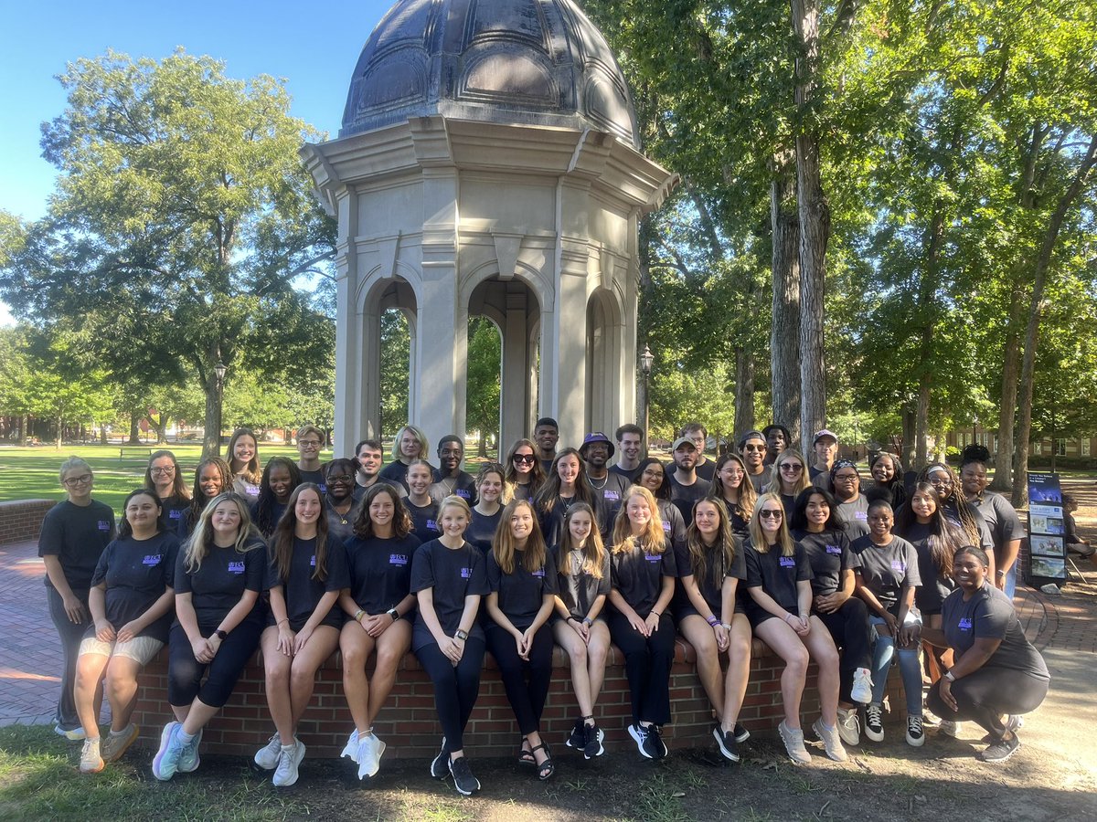 Happy Monday! Appointments are filling fast so schedule yours today! 
#SuccessStartsHere
🔗- ecu.accudemia.net
📧- tutoring@ecu.edu
☎️- 252-737-3009