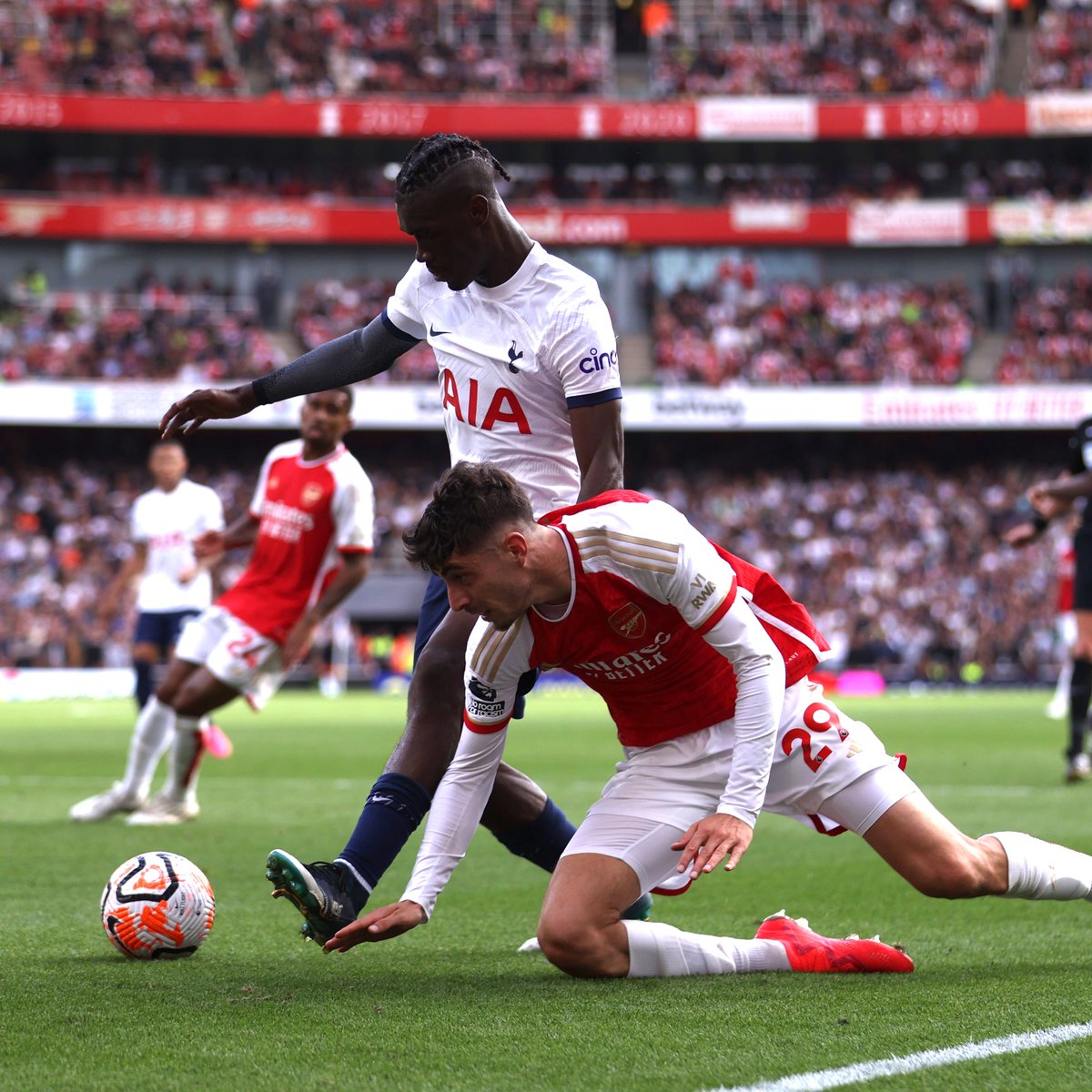 No player in Europe's top 5 leagues has made more combined tackles &amp; interceptions this season than Spurs' Yves Bissouma (33) 🇲🇱

Breaking it up 💥