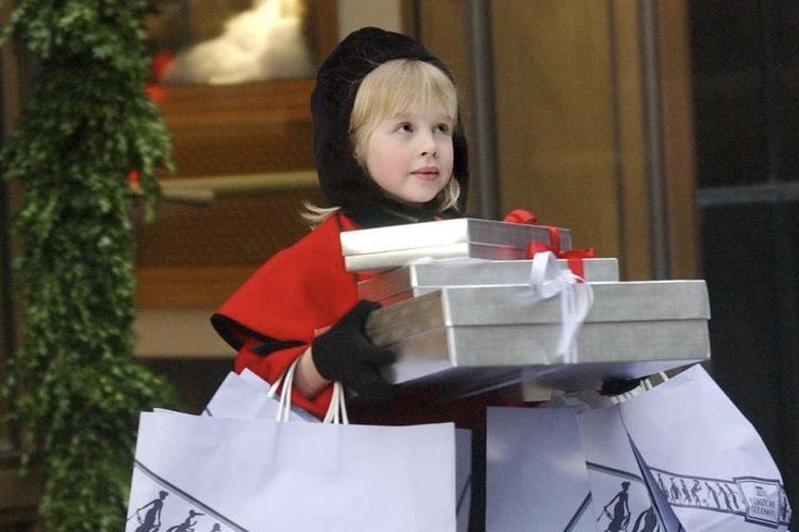 0NJEONG's tweet photo. Christmas Day-91
Disney Eloise at Christmastime https://t.co/1KvZDUkvb8