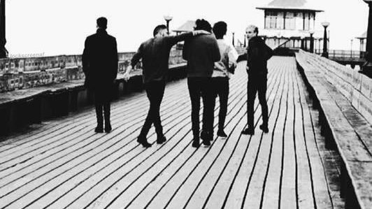 91ANZLIFE's tweet image. Thank you so much 1D for being part of my life. You're my greatest blessing. Thank you for everything. Hopefully, I'll see you soon. You'll always be my home &amp;amp; my world. I love you always.

#ThankYouOneDirection @onedirection