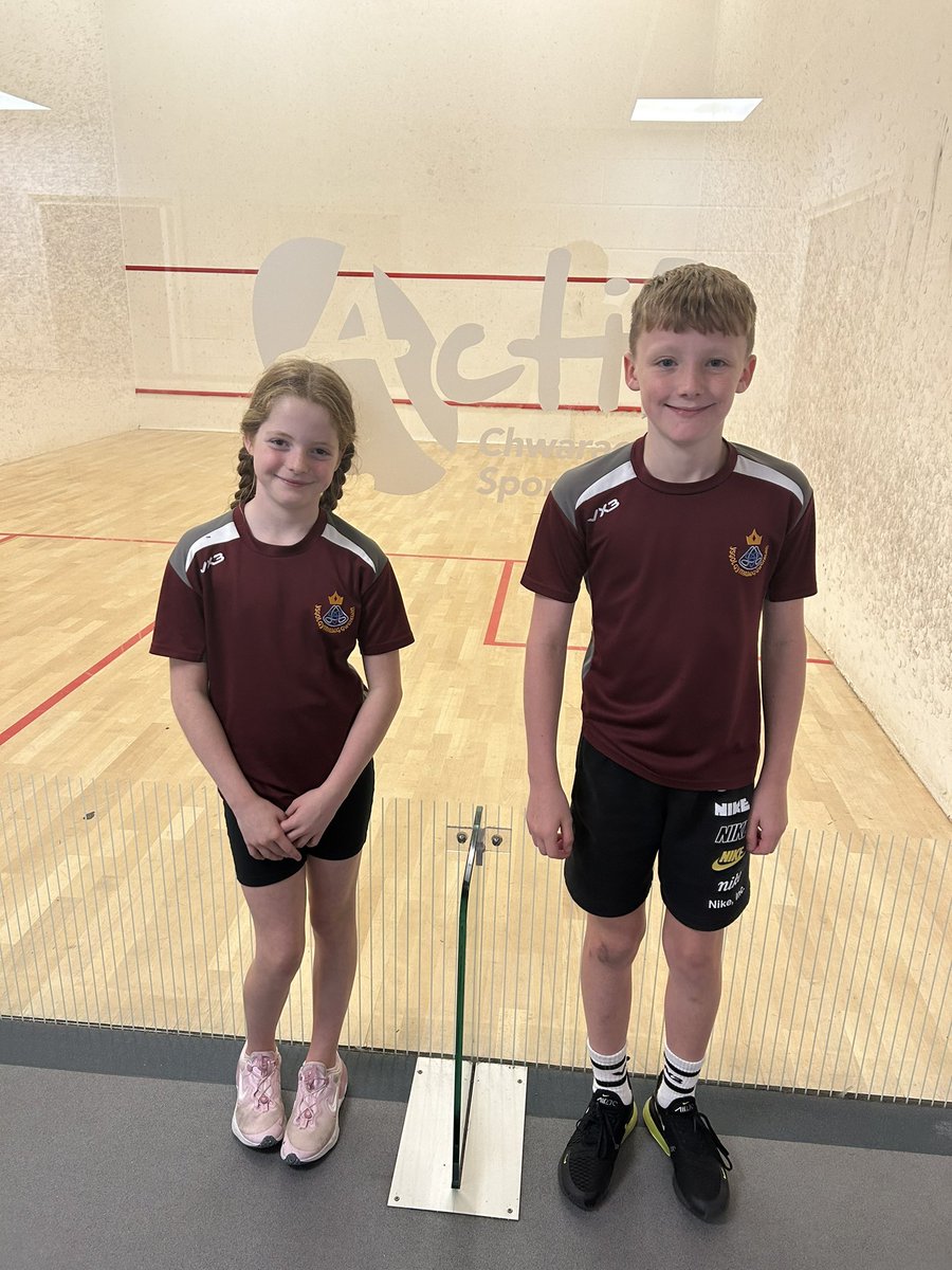 YsgolGwenllian's tweet photo. Diwrnod arbennig i’n Llysgenhadon Chwaraeon newydd! Diolch @actifsirgar 🏏 🏉 ⚽️ 

A fantastic training day for our new Sports Ambassadors! Thanks @sportcarms 🏓🎾🏀 https://t.co/3XtjCXiSKC