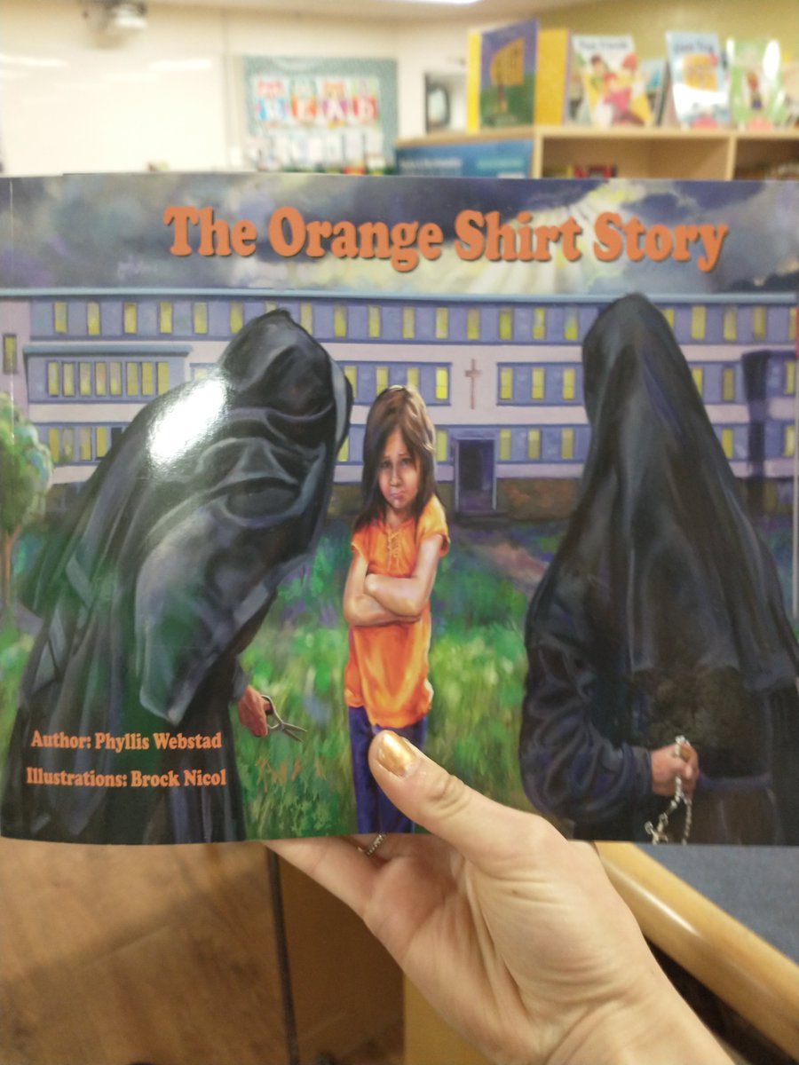juliadanielloeb's tweet photo. Thank you @scholasticCDA! This came in just now today! We have so much learning and unlearning to do this week and every minute of every week. So grateful to Phyllis Webstad for sharing her words. #OrangeShirtDay #EveryChildMatters #LearnTheLegacy #TruthandReconciliation https://t.co/AMAWeyWjuV