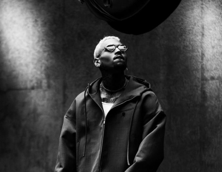 TidleRadio's tweet photo. #XFilez with @RolandSpnz
Chris Brown Is Being Sued!
Get deets here: https://t.co/5gFv3nzVtx
#LiveItUp🚀 https://t.co/gTGxLAZ7mU