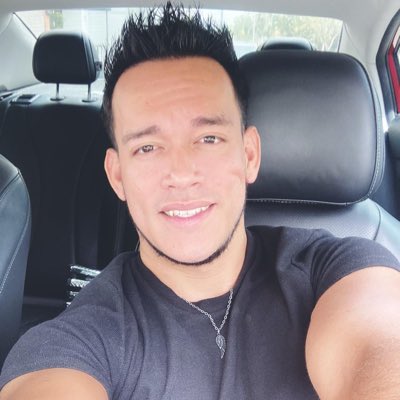 Uazael's tweet photo. #NuevaFotoDePerfil https://t.co/lrc7bOfvMz