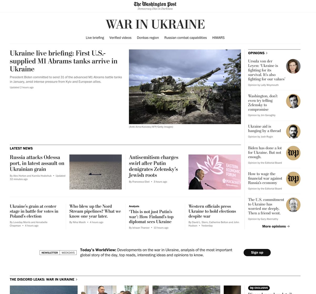 VsimPohuy's tweet photo. So apparently killing the commander of Russia’s Black Sea Fleet and 33 other officers in a Sevastopil missile strike is not a big news for major media outlets. 

Weird, I thought we are all scared of nuclear escalation while attacking Crimea provokes WW3 🤔 https://t.co/U5pXwUb7Oy