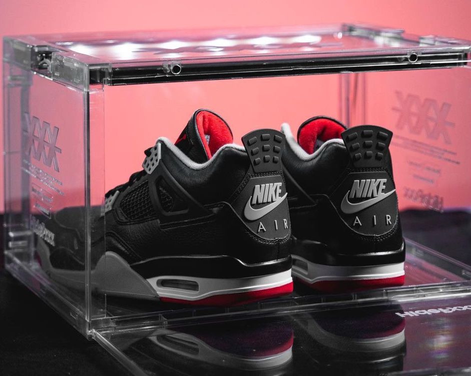 JustFreshKicks's tweet photo. DETAILED LOOK: Air Jordan 4 Retro "Bred Reimagined" 🖤❤️ https://t.co/KfBGpNNkHG https://t.co/uv3QQdwH3C