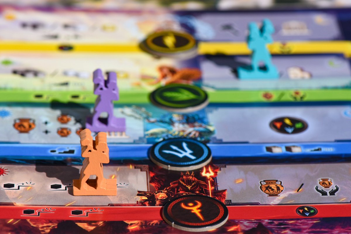 adayagame's tweet photo. 🏛️ MYTIKAS arrive pour Essen, avec Dinner in Paris c'est le jeu le plus "joueurs" chez le jeune éditeur 🦊, pose d'ouvriers/gestion au programme avec entre autres la possibilité de copier une action hors tour moyennant une petite faveur... 😉☀️ ➡️ On s'en reparle sous peu ! #j2s https://t.co/xCD6diHpC2