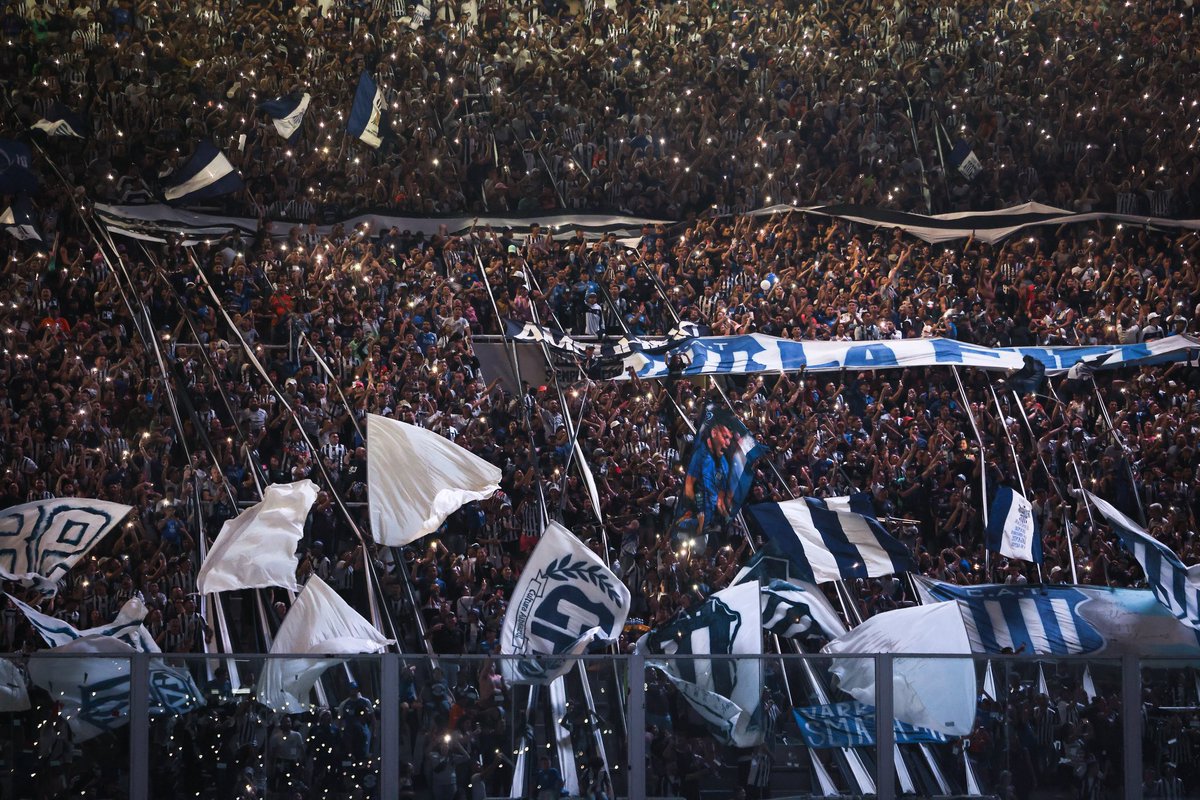 ATENCIÓN ALBIAZULES!
‼️‼️‼️‼️‼️

NECESITAMOS QUE TODOS COLABOREN EL  
DOMINGO: 

🟦LAS BANDERAS SE DEVUELVEN,PARA USAR EN OTROS RECIBIMIENTOS.

⬜️NO PERMITAN QUE SE LAS LLEVEN.

⬜️SIGAN INDICACIONES DE LA GENTE DE RECIBIMIENTO.

🟦COSTARON MUCHO ESFUERZO Y DINERO DE CADA MATADOR