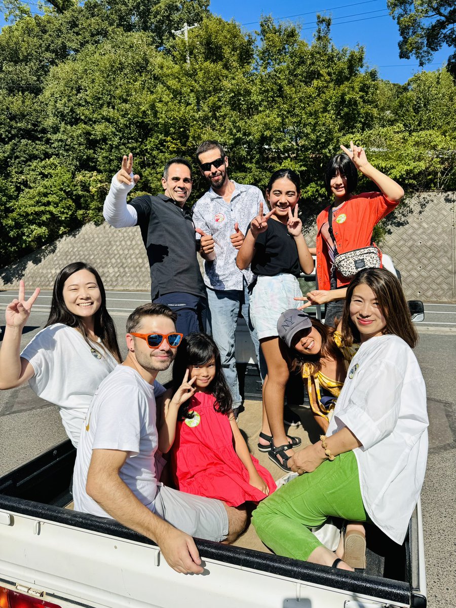 ifarmjp's tweet photo. コロナ明け。海外のお客様が100パー回復したフルーツシーズン。
俺もしアメリカ研修してなかったら、どーなってたんだ。と怖くなるほどの毎日。
#海外農業研修
#国際農業者交流協会
#JAEC https://t.co/tZH3LZ2xyK