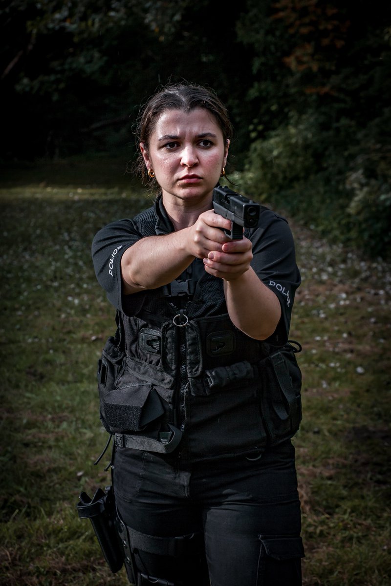 hannahdondonX's tweet photo. MANIFESTING a role in a police drama, pls. 
📸: @TVCopsUK 
rep: @JordanAudere @AudereTalent https://t.co/6cITXQPsfL