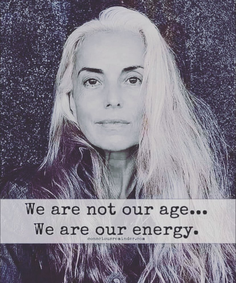To all the adults out there longing to dance 🙌🏻💜
Come and join us at one of our MANY adult classes during the week, taster sessions available, 
have a go at: Street…. Modern…. Contemporary…. Tap…..Ballet 
ALL abilities catered for. Come on, let’s dance 💃🏻
