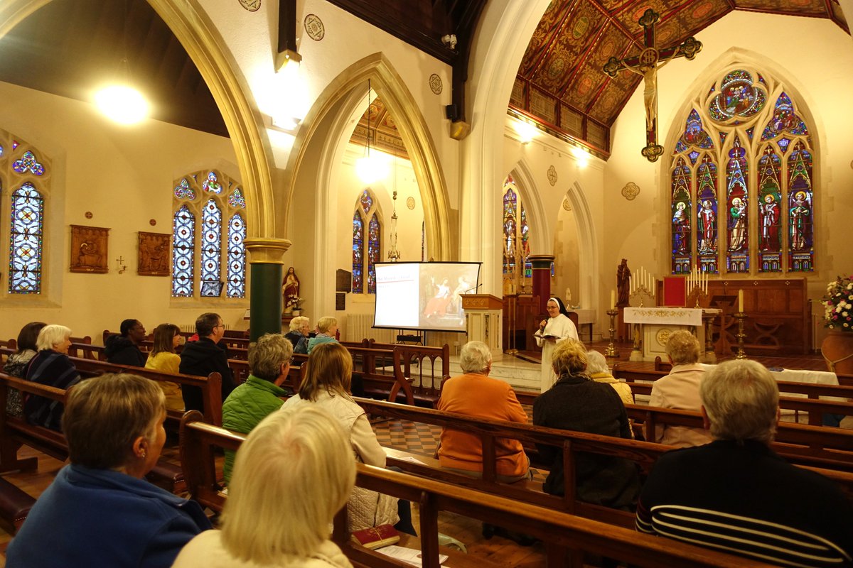 DomSrStJoseph's tweet photo. A few snaps from the Guernsey mission weekend! After visiting the primary schools, the sisters gave talks on prayer, liturgy, & how the Mass prepares us for heaven. Thank you to all!
#guernsey #parishretreat #faithformation #catechesis #mission #adultfaithformation #lightoftruth https://t.co/t4NpDbJCs3