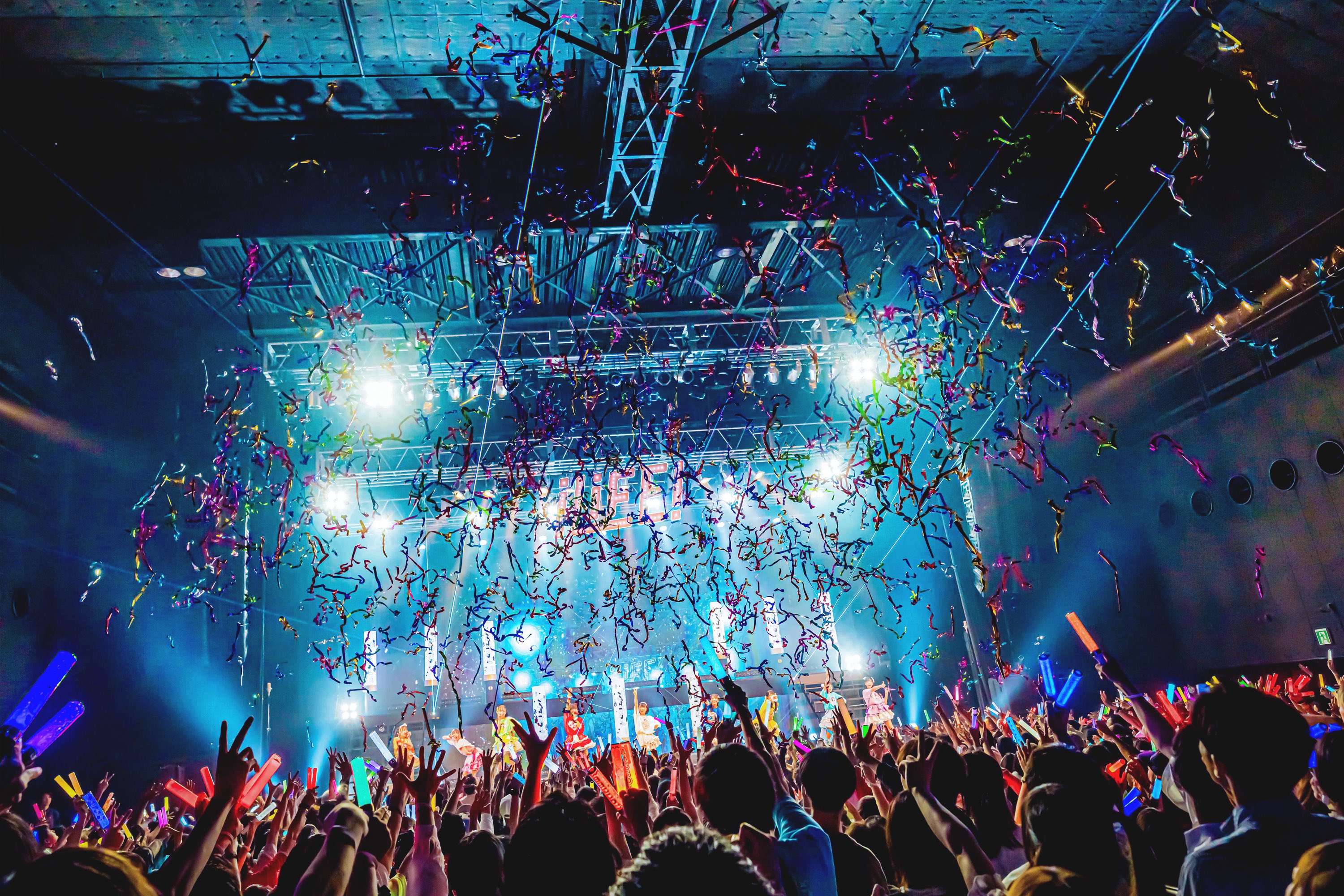 iLiFE! TRYLiFE! お披露目ライブ Amazon.co.jp: iLiFE! TDC SS特典 TRYLiFE! お披露目ライブ Blu