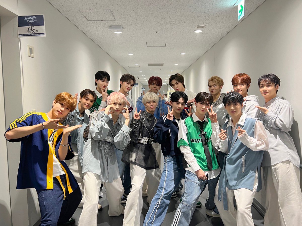 OCTPATHofficial's tweet image. 📸 #SLT2023💫

#SUPERDRAGON さん
@Supdra_staff

#DXTEEN さん
@official_DXTEEN 

#LUN8 さん
@LUN8_JP 

ありがとうございました！

@starlight_tokyo