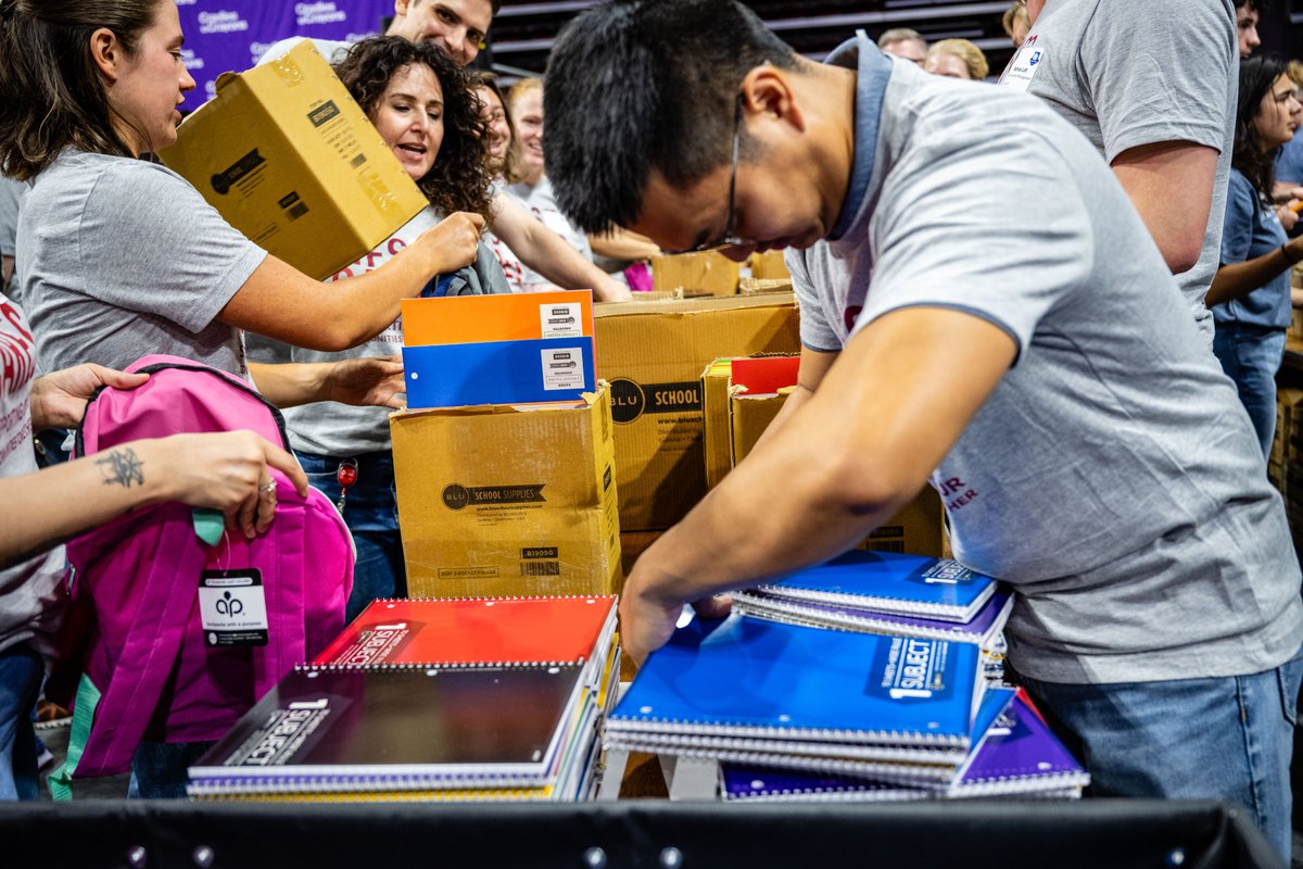 c2cboston's tweet image. Thank you to our #ReadyforLearning Platinum Supporter, MFS Investment Management (@followmfs).

With their support, we&apos;re providing 70,000 backpacks and thousands of other back-to-school essentials to children in need this year.

#supporter #backtoschool #cradlestocrayons