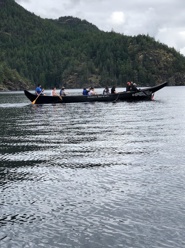 Feeling proud to work in qathet School District (SD47)!!
q̓at̓ᶿɛt is a word in ʔayʔaǰuθəm that signifies "working together"
#TruthandReconciliation #goforwardwithcourage #qathetSchoolDistrict #SD47 

prpeak.com/in-the-communi… via <a href="/Peak_Aboo/">Powell River Peak</a>