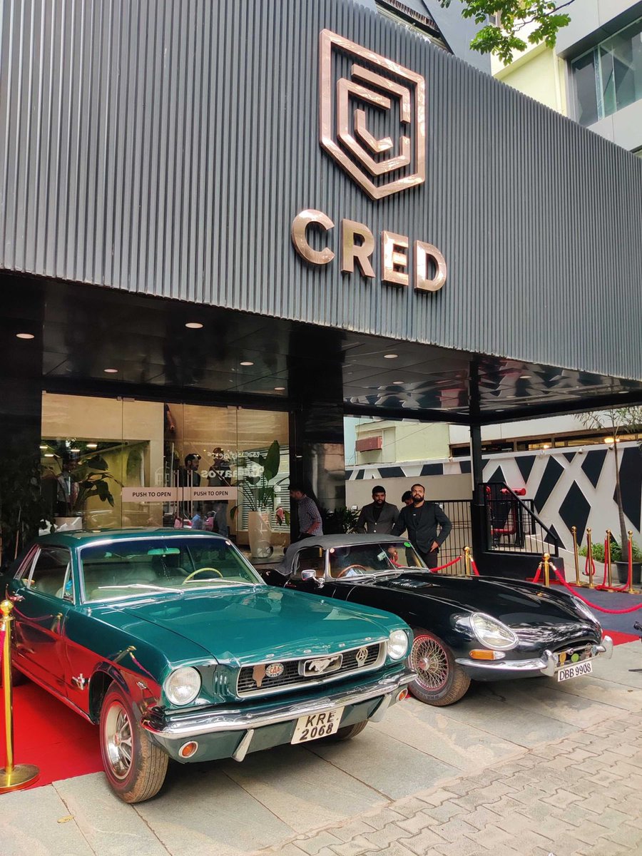Naina_2728's tweet photo. saw these cars outside CRED's office, what is happening???? https://t.co/lCu74AIu93