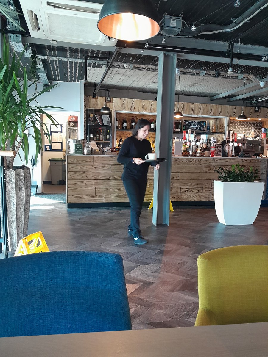 HerewardJobs's tweet photo. We've started the week off with some more great examples of our Interns amazing work skills @herewardcollege #supportedinternships #partnershipworking @HolidayInn #workingineducation #inspiringothers #preparationforwork https://t.co/PNLHPbZhPx