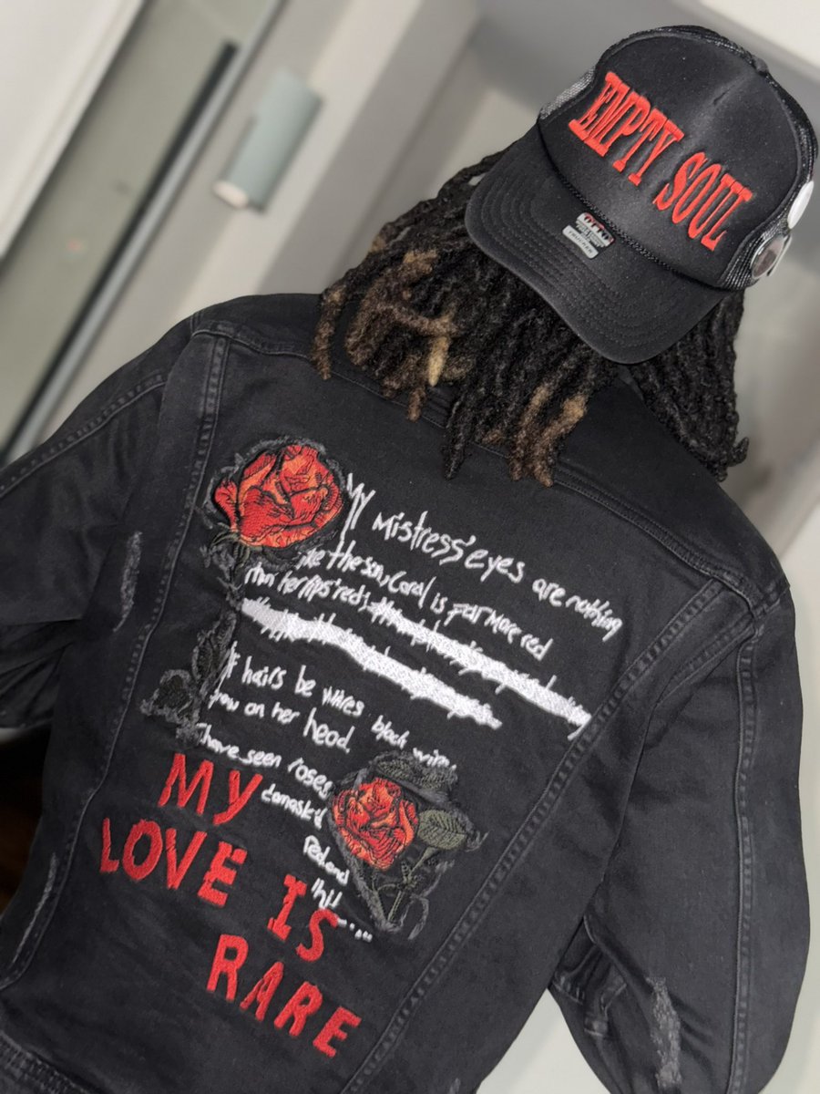 CTGoldenchild's tweet photo. They painting perfect pictures but I’m not buying watt they selling 🖼️❤️‍🩹 #EmptySoul #CTG #Loveisrare https://t.co/m8J3y0zpci