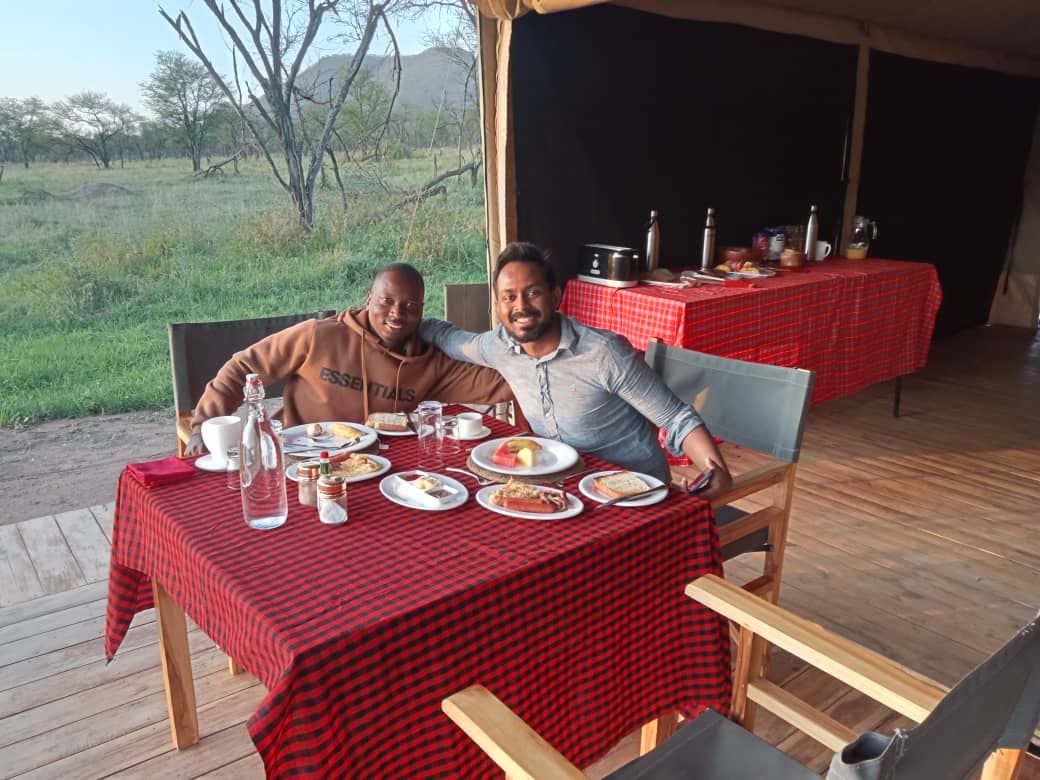 Golden Safari Camps tweet media