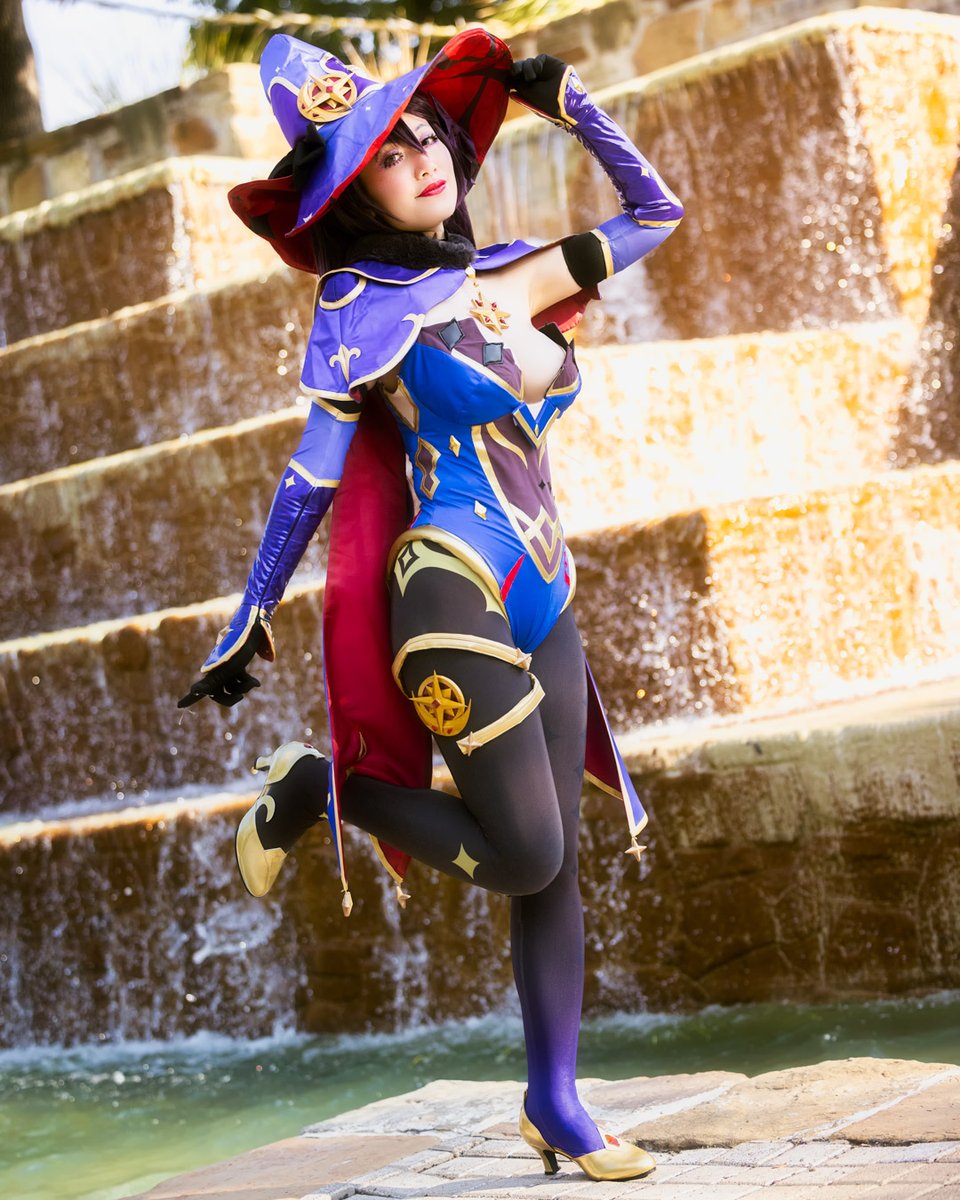 JMPhoto512's tweet photo. One of my favorite shooting spots at the San Japan convention area, when the water works of course lol.
Cosplayer: @firecloak
Character: Mona
Series: #Genshinlmpact
#GenshinImpactcosplay #mona #cosplay #sanjapan https://t.co/wOWTAzWhe4