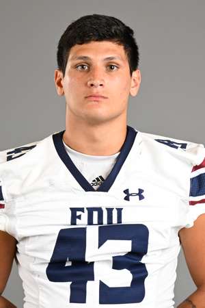 Cagey86's tweet photo. Quite a day on 9/23 for the Puntolillo brothers. @ponts57 tied his career best for tackles in a game, with 9, as FDU-Florham prevailed. Christian also had a career best 7 solo tackles. Christian's brother @AnthonyPonts also set a career record for tackles in his game for DelVal. https://t.co/PvxXaQJ3DA