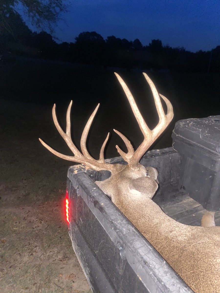 joshcurry11's tweet image. Got the one we have watched all summer on opening day…blessed to make this memory with family…I took him on my father in law’s land and my dad @LightMinistries helped me recover/drag him out! What a day!!