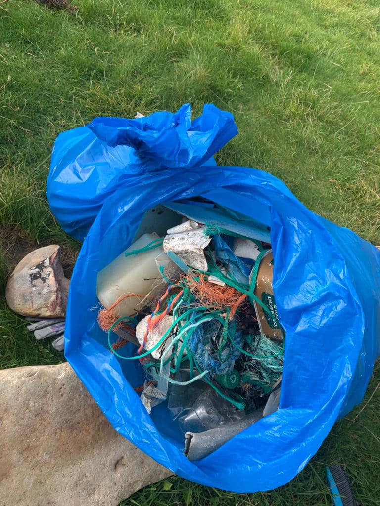 CleanCoasts's tweet photo. Amazing work by @KilcarTidyTowns who hosted their #BigBeachClean23 event at the weekend. A big thank you to the volunteers who joined to help protect this gorgeous part of our coast!
#CleanCoasts @cullyandsully @NationalSpringC https://t.co/ZKOWlsnNqn